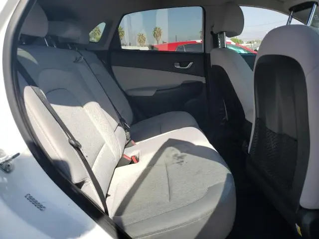 2023 HYUNDAI KONA SE  