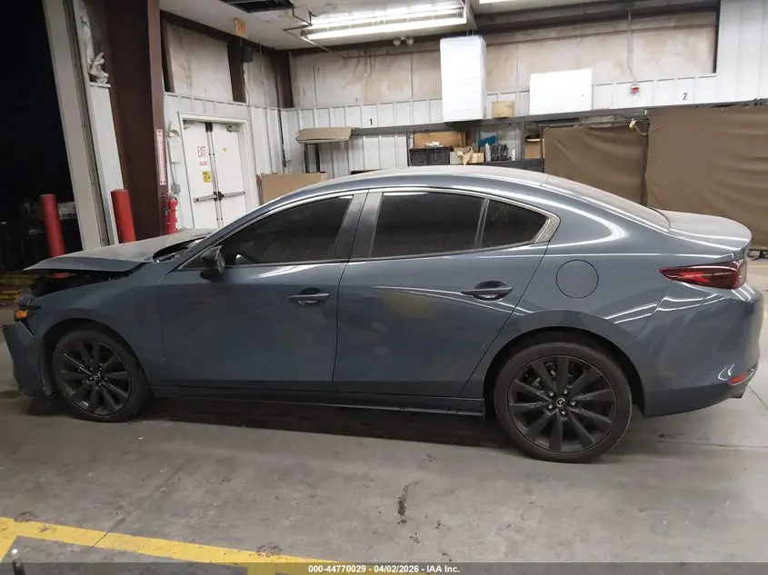2023 MAZDA MAZDA3  