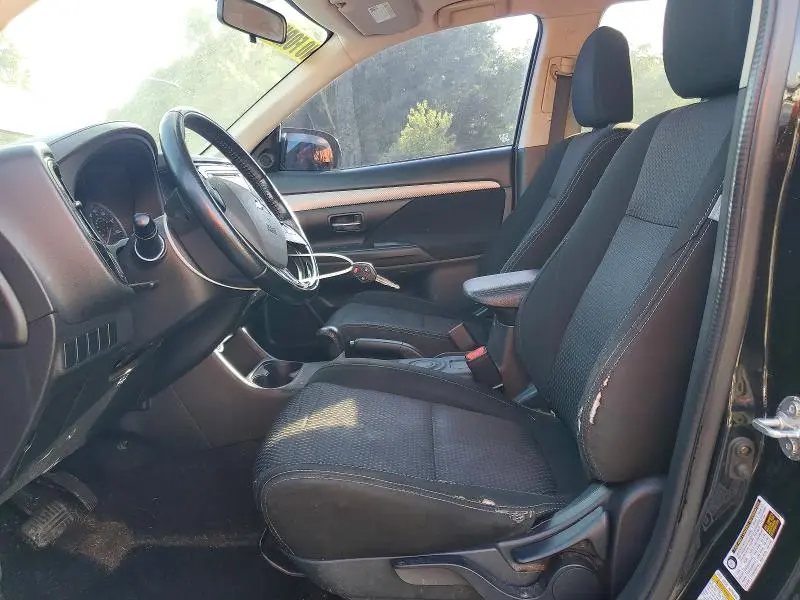2016 MITSUBISHI OUTLANDER ES  