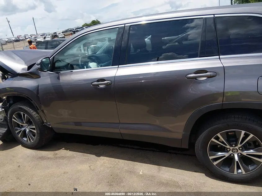 2019 TOYOTA HIGHLANDER LE PLUS