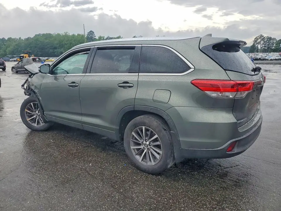 2018 TOYOTA HIGHLANDER XLE  