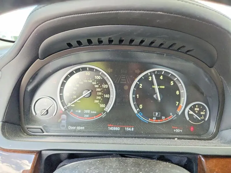 2013 BMW 750 XI  