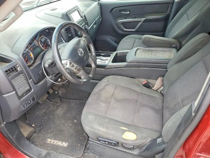 2015 NISSAN TITAN SV  
