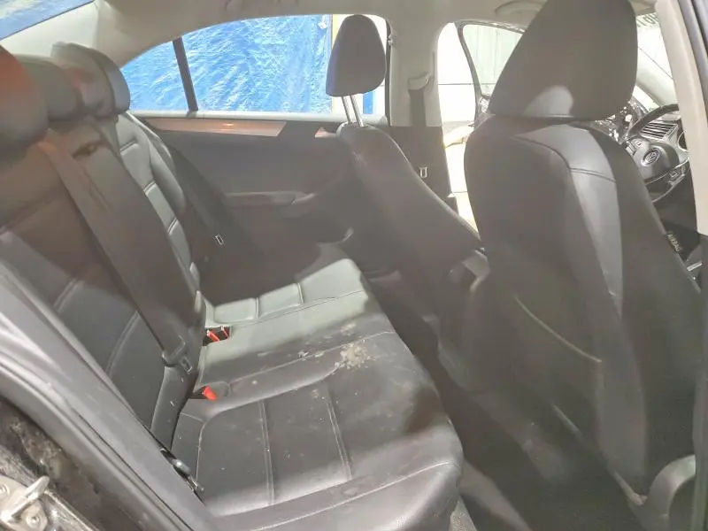 2017 VOLKSWAGEN JETTA SE  