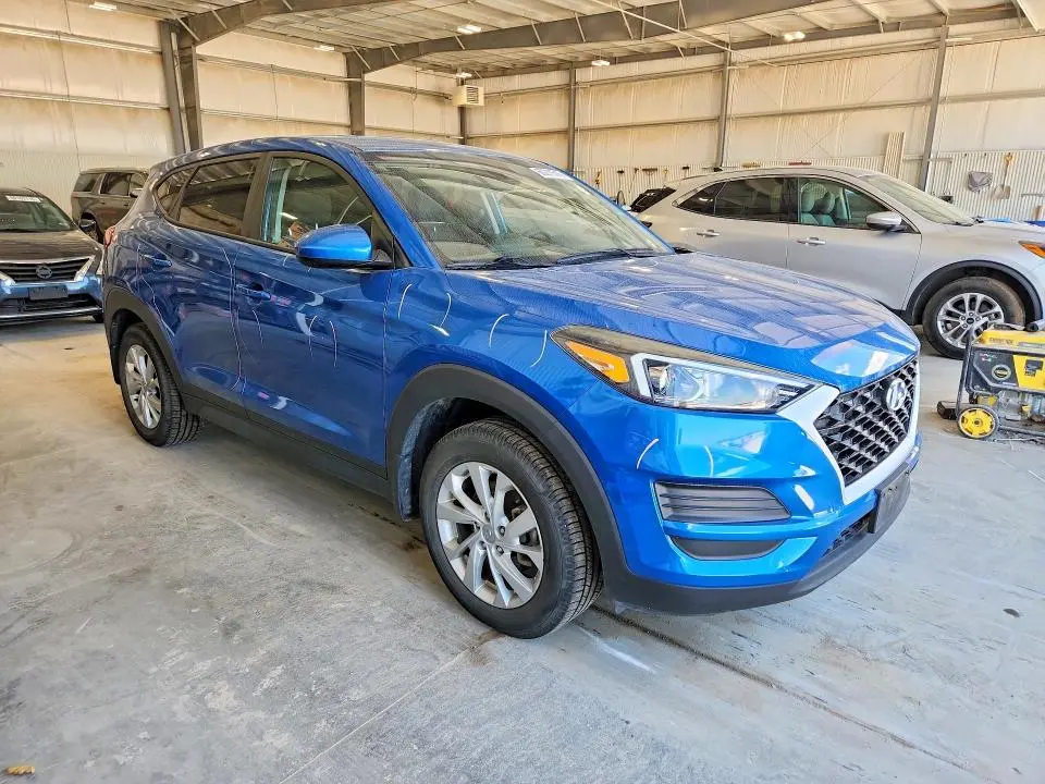 2020 HYUNDAI TUCSON SE  