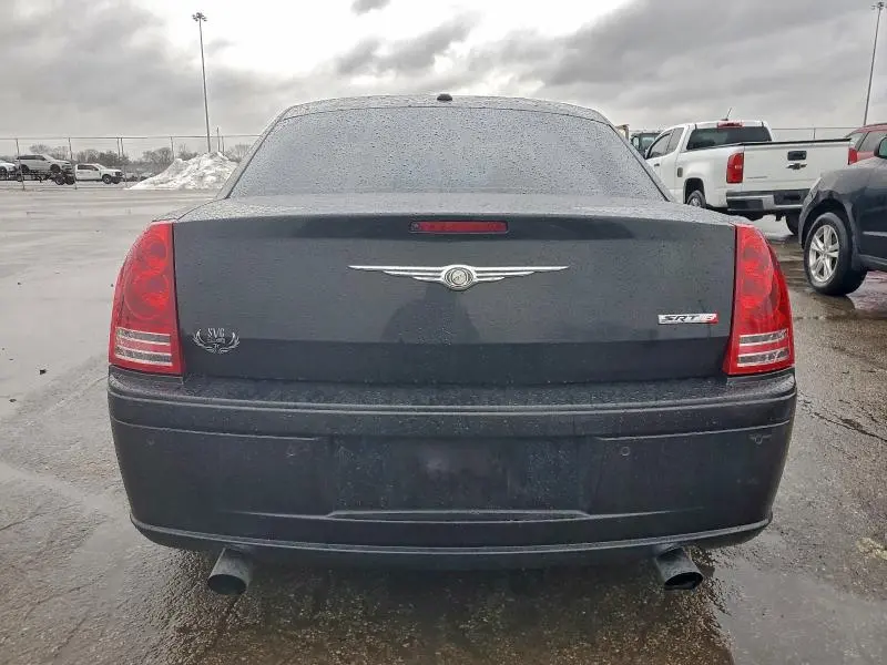 2010 CHRYSLER 300 SRT-8  