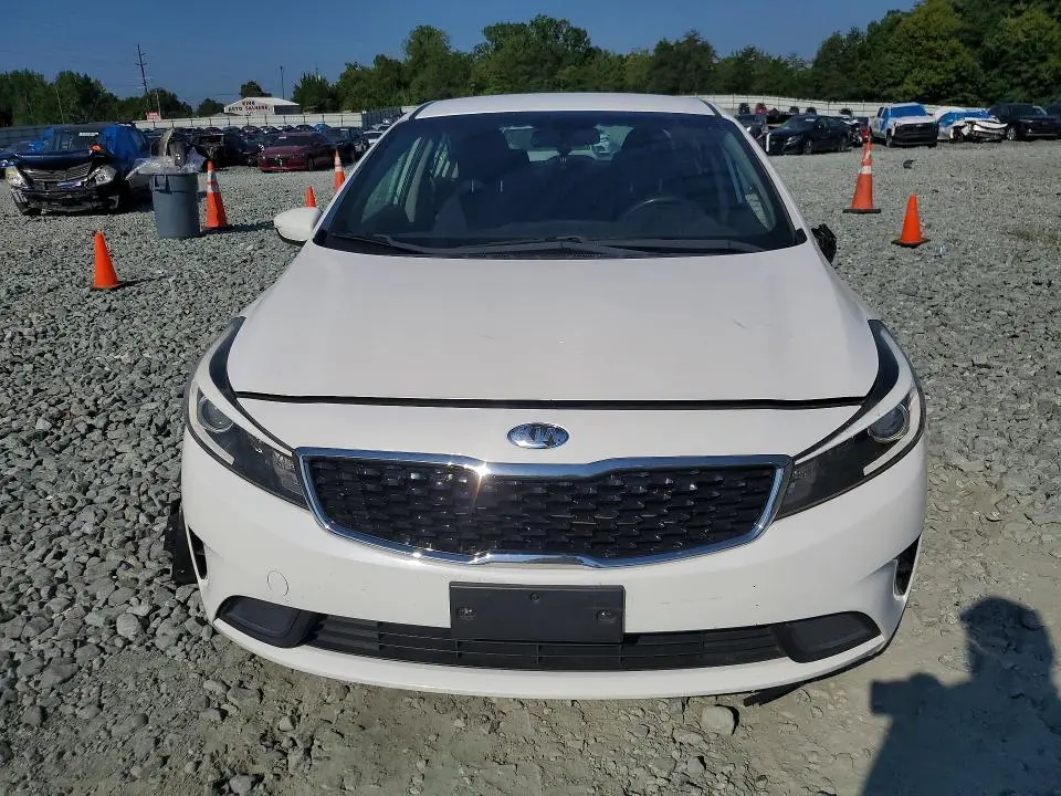 2018 KIA FORTE LX  