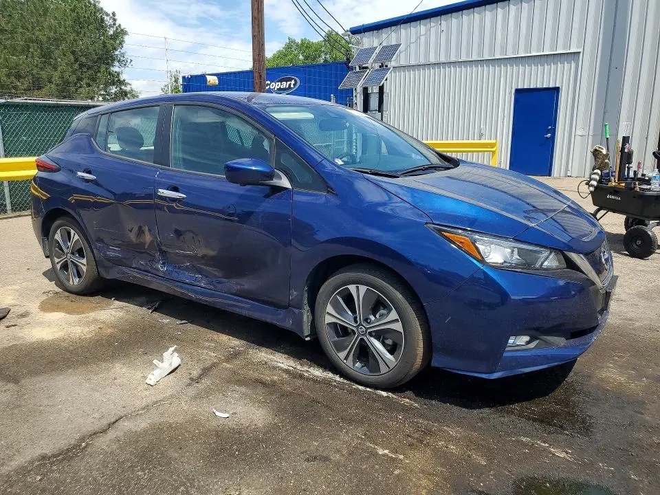 2020 NISSAN LEAF SV PLUS  