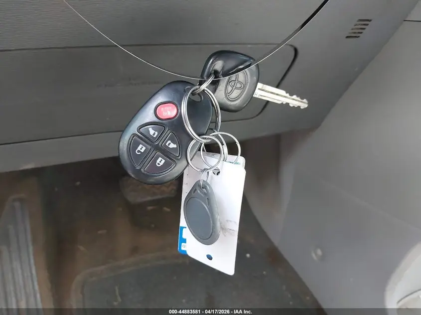 2016 TOYOTA SIENNA LE 7 PASSENGER