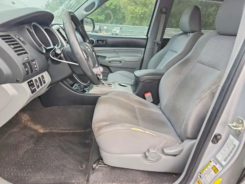 2013 TOYOTA TACOMA V6  
