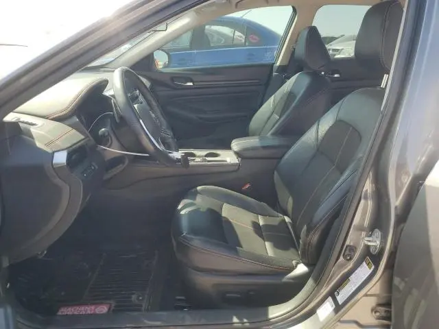 2021 NISSAN ALTIMA SR  