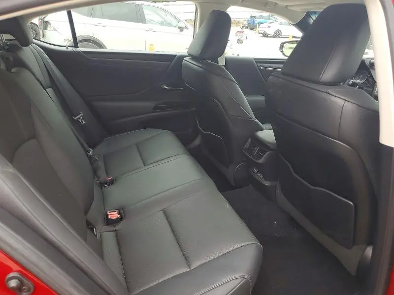 2022 LEXUS ES 300H BASE  