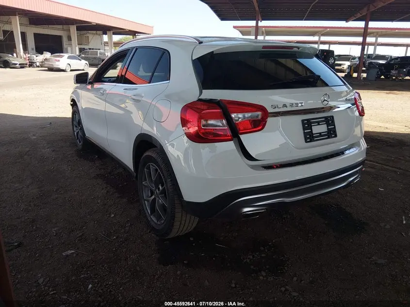 2015 MERCEDES-BENZ GLA 250 4MATIC