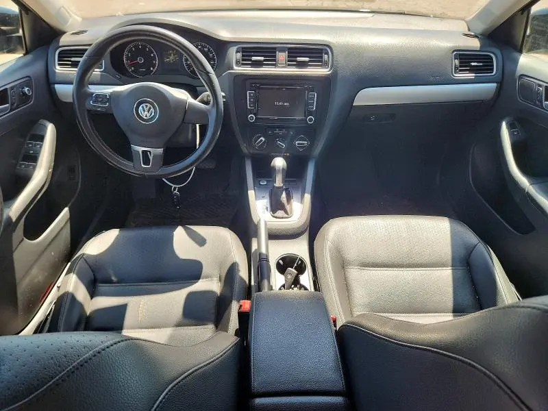 2014 VOLKSWAGEN JETTA SE  
