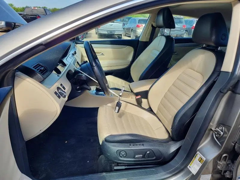 2010 VOLKSWAGEN CC LUXURY  