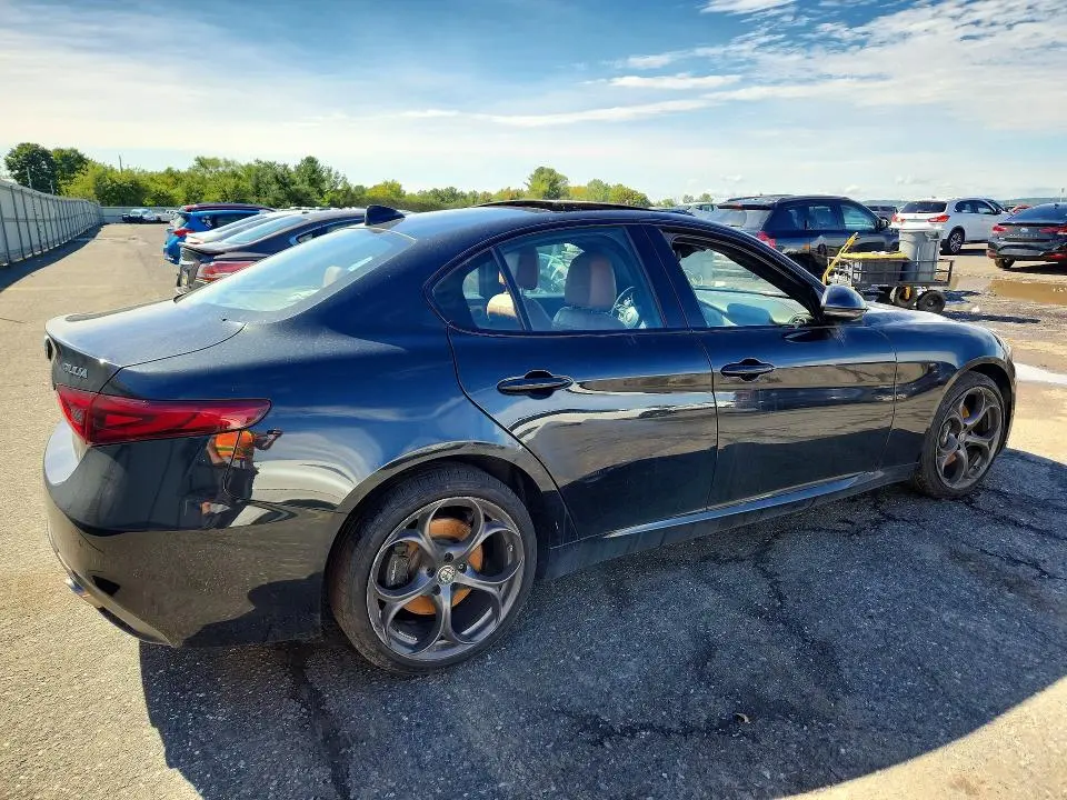 2020 ALFA ROMEO GIULIA TI  