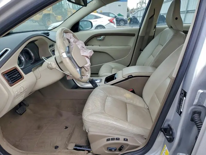 2010 VOLVO S80   