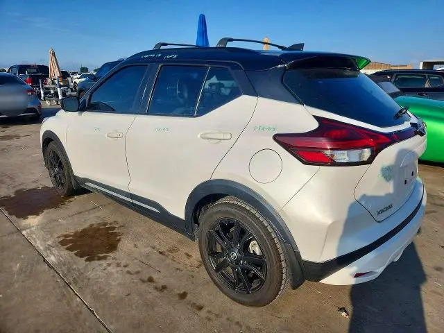 2021 NISSAN KICKS SR  