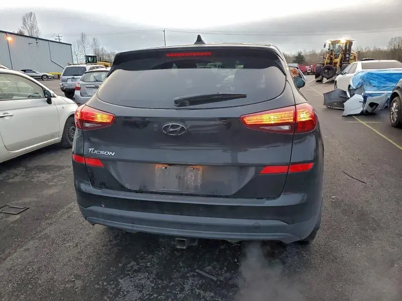 2021 HYUNDAI TUCSON SE  