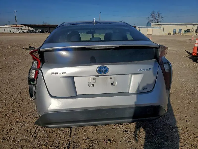 2016 TOYOTA PRIUS   