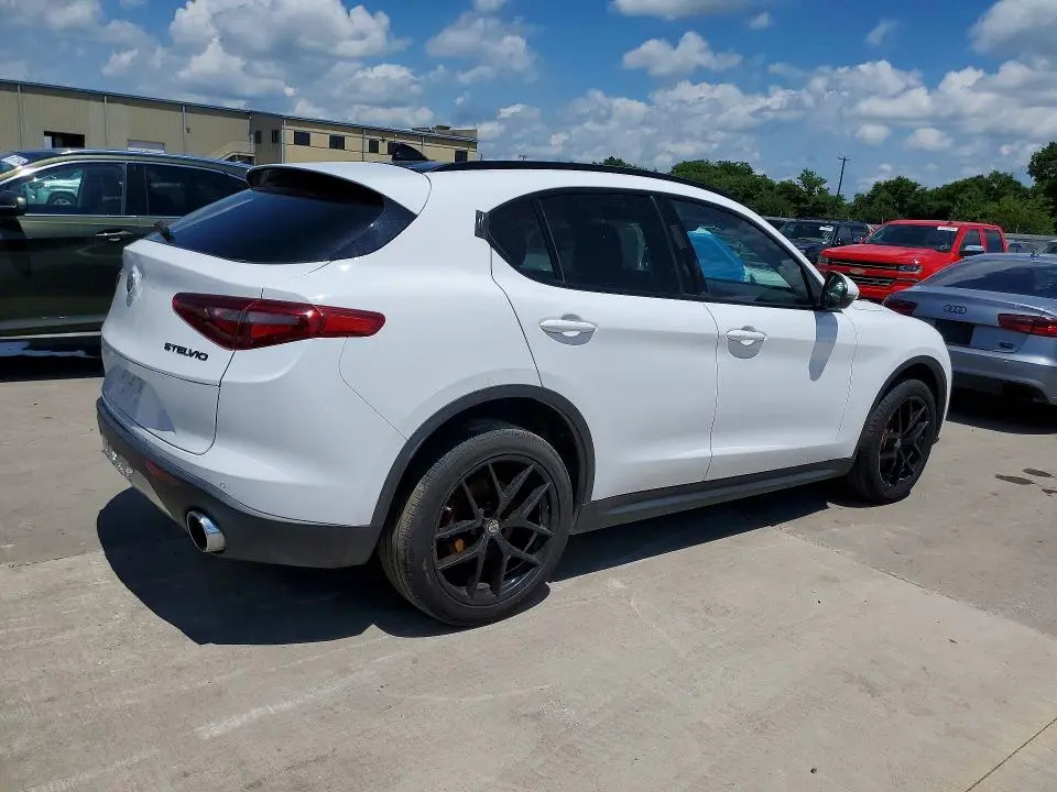 2019 ALFA ROMEO STELVIO   