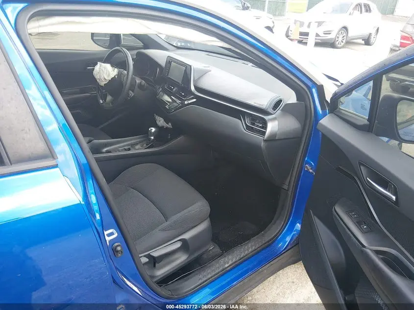 2018 TOYOTA C-HR XLE PREMIUM