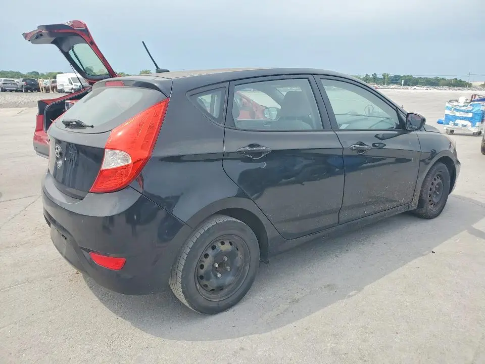 2013 HYUNDAI ACCENT GS  