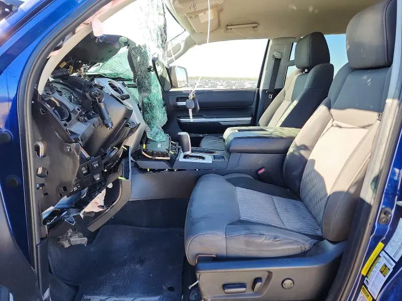 2015 TOYOTA TUNDRA SR5  