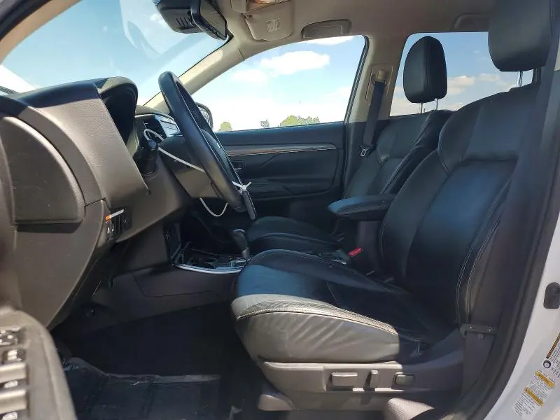 2020 MITSUBISHI OUTLANDER SE  