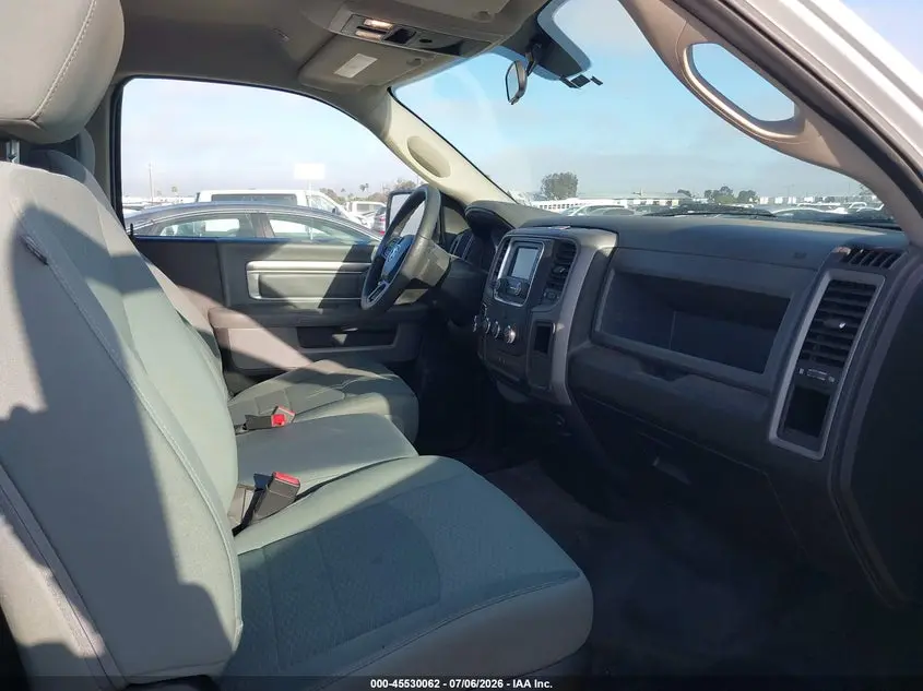 2019 RAM 1500 CLASSIC TRADESMAN  4X2 8' BOX