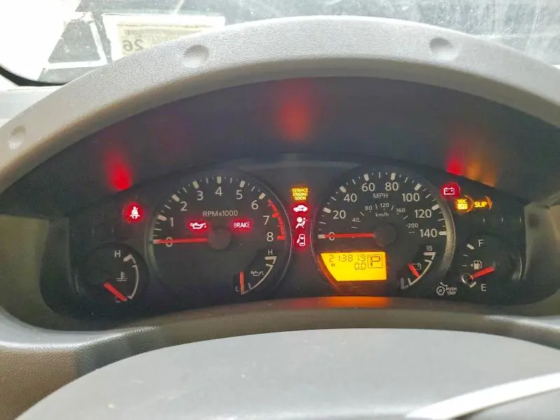 2010 NISSAN FRONTIER SE V6  