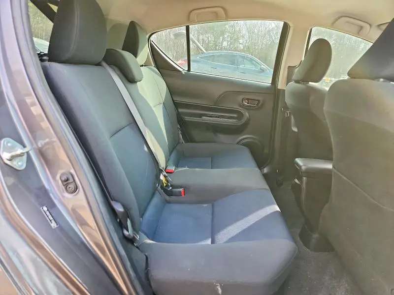 2015 TOYOTA PRIUS C TWO  