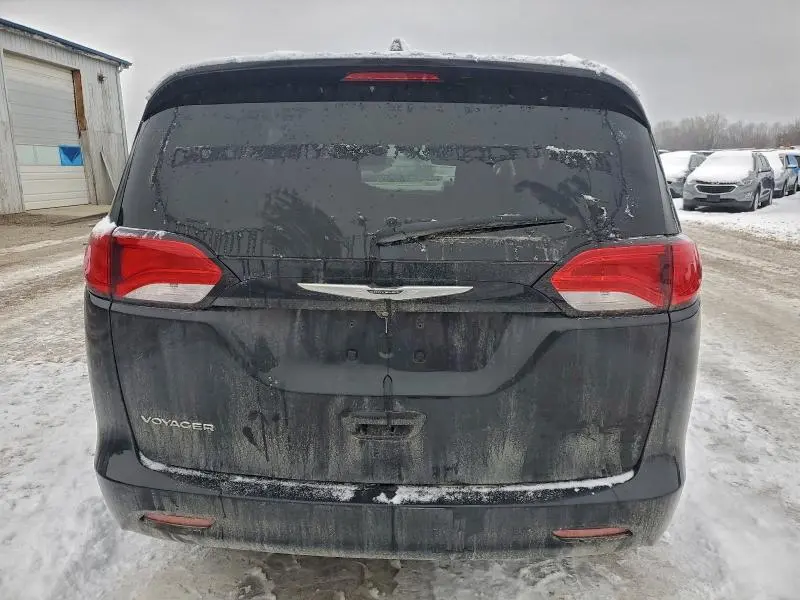 2022 CHRYSLER VOYAGER LX  