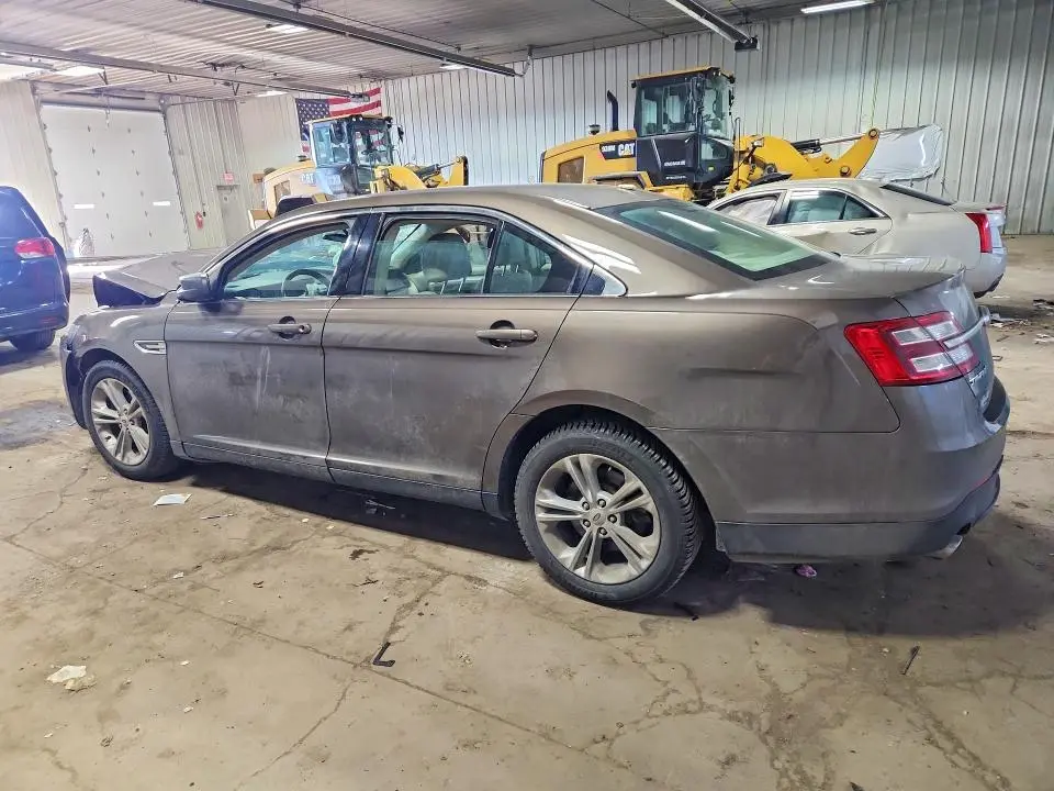 2016 FORD TAURUS SE  
