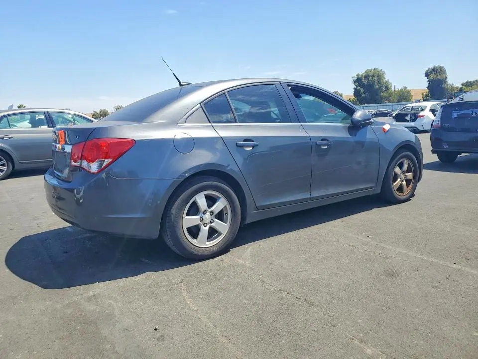 2013 CHEVROLET CRUZE LT  