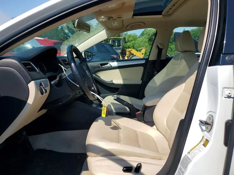2014 VOLKSWAGEN JETTA HYBRID  