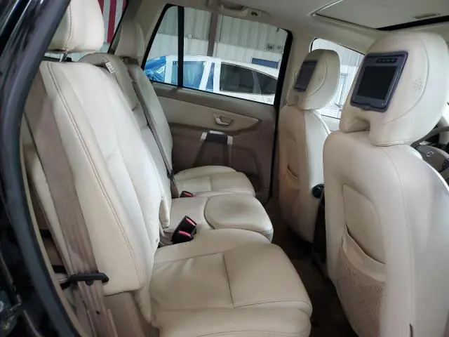 2011 VOLVO XC90 3.2  