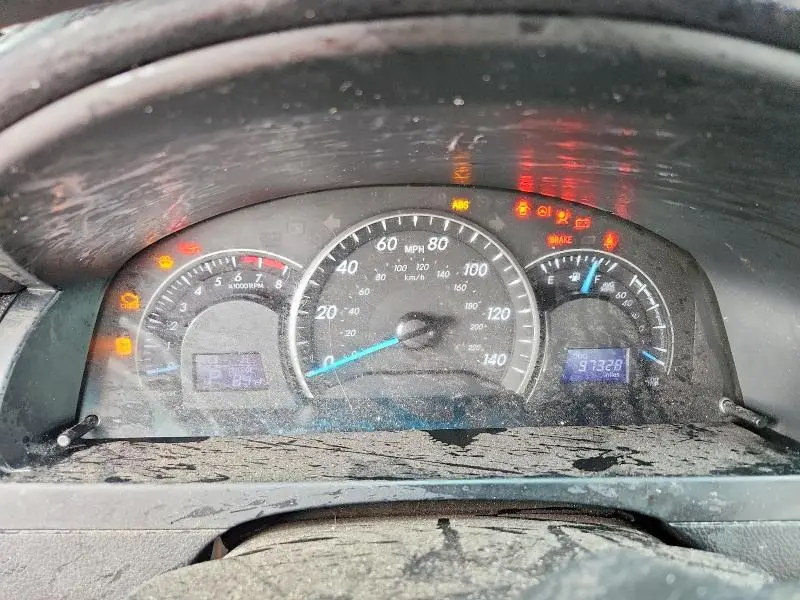 2014 TOYOTA CAMRY LE  
