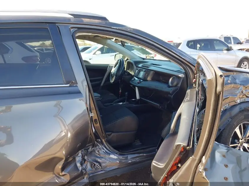 2018 TOYOTA RAV4 XLE