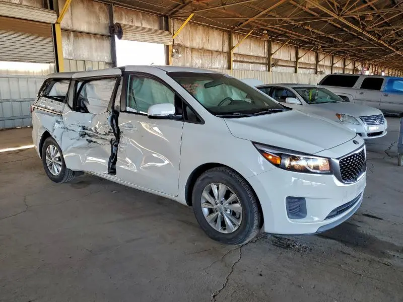 2017 KIA SEDONA LX  