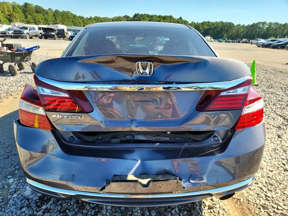 2017 HONDA ACCORD LX  