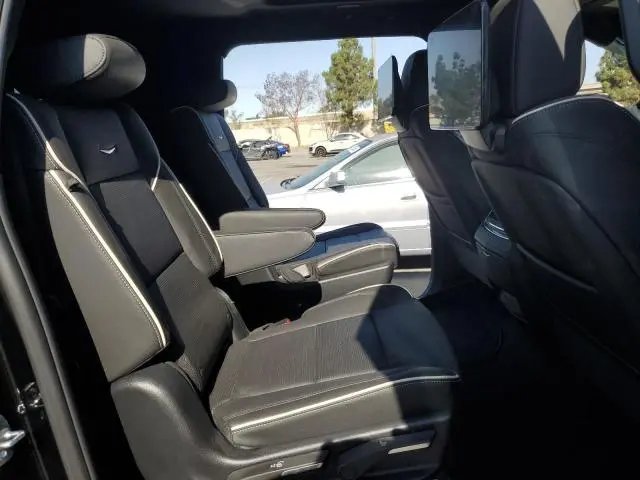 2025 CADILLAC ESCALADE ESV PREMIUM LUXURY  