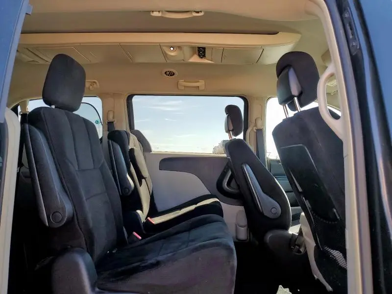 2011 CHRYSLER TOWN & COUNTRY TOURING  