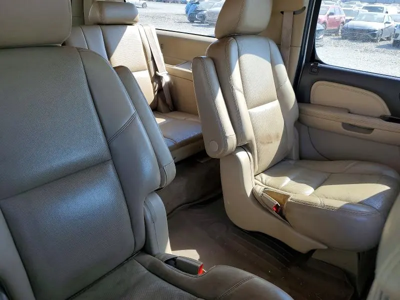 2011 GMC YUKON XL DENALI  