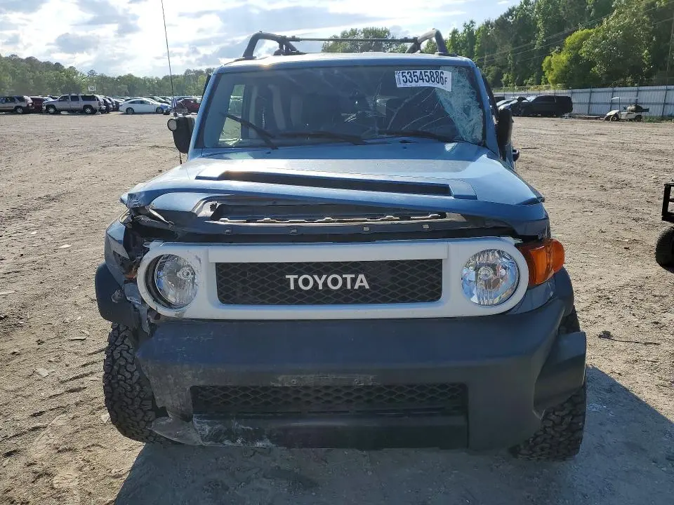 2014 TOYOTA FJ CRUISER BASE  