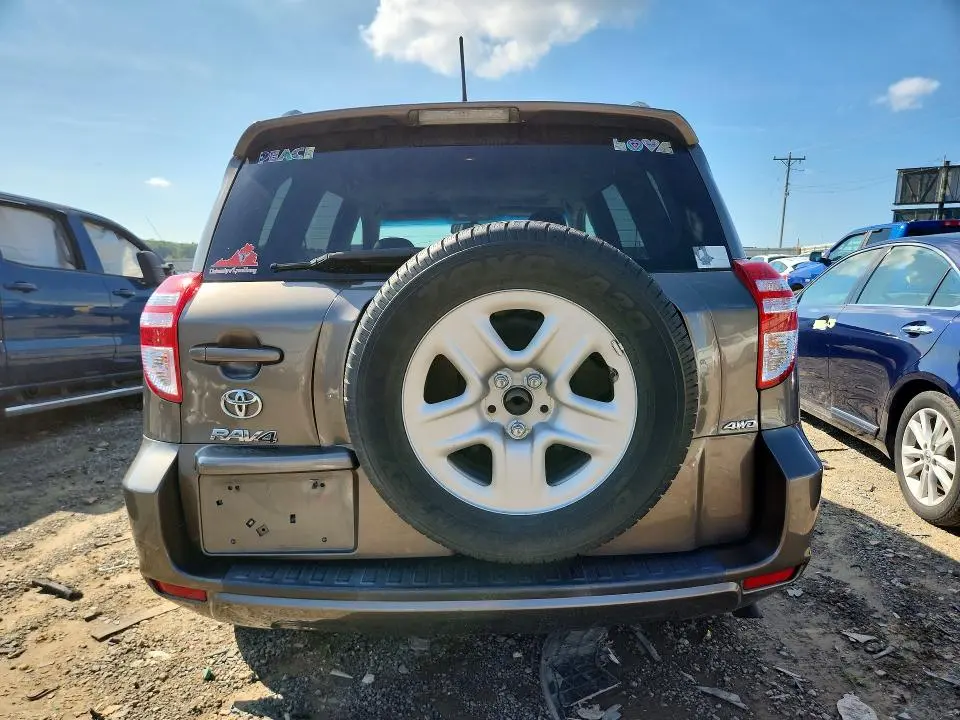 2011 TOYOTA RAV4 BASE  