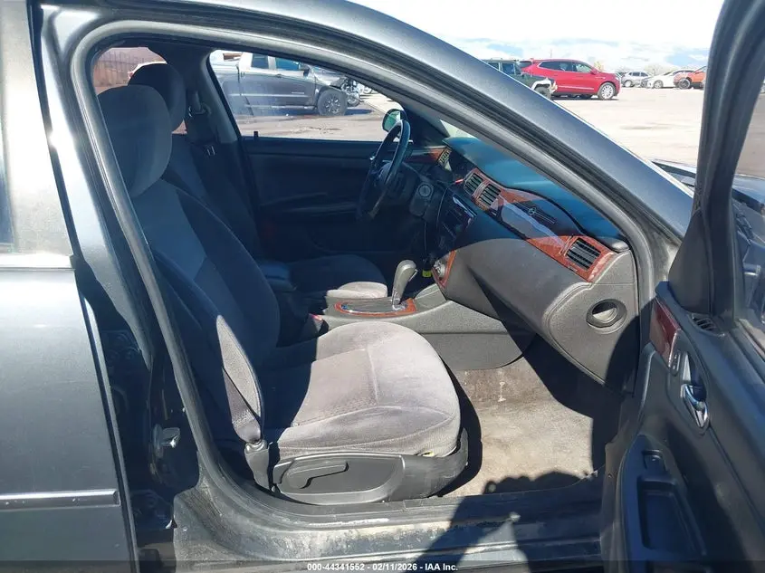 2010 CHEVROLET IMPALA LT