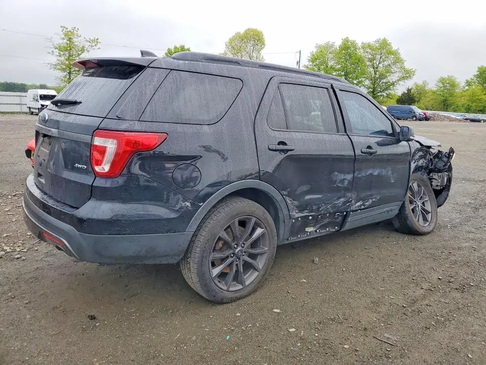 2017 FORD EXPLORER XLT  