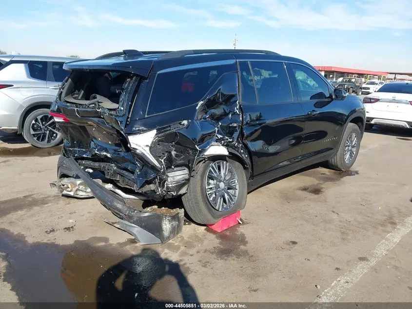 2026 CHEVROLET TRAVERSE FWD LT
