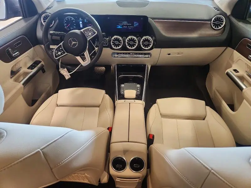 2023 MERCEDES-BENZ GLA 250 4MATIC  
